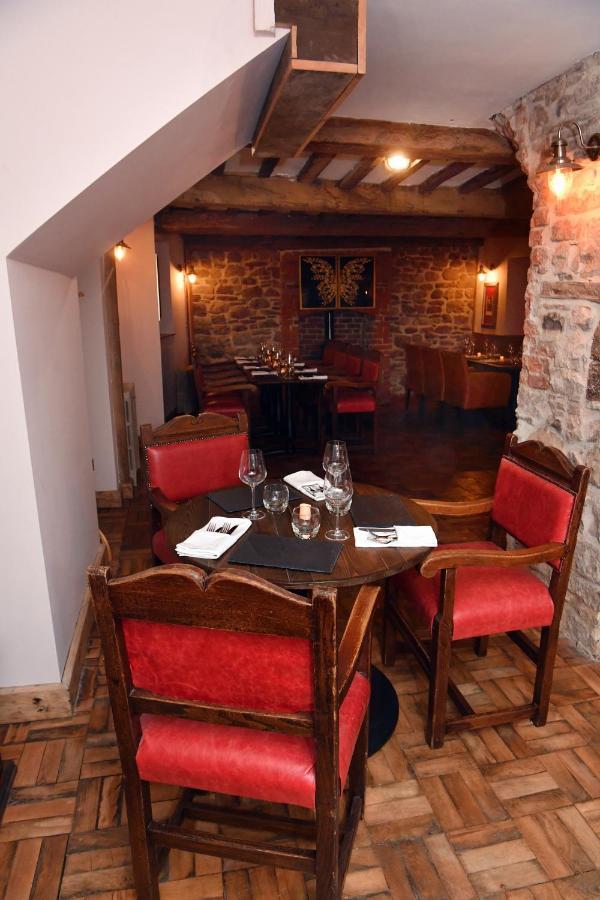 Alfred Russel Wallace Restaurant With Rooms Аск Экстерьер фото