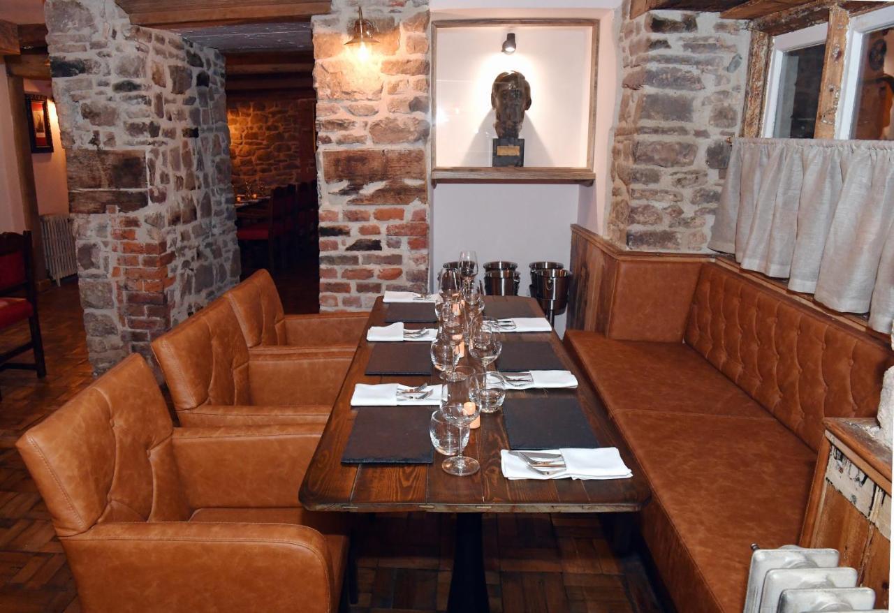 Alfred Russel Wallace Restaurant With Rooms Аск Экстерьер фото